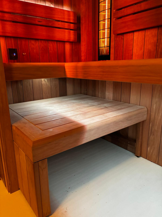 Kombinovaná sauna, Gold Dark Praha Kombinovaná sauna, Gold Dark Praha