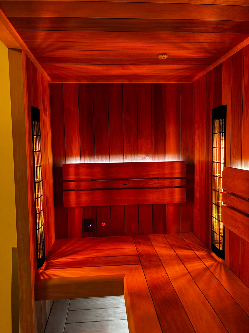 Kombinovaná sauna Gold Dark Praha Kombinovaná sauna Gold Dark Praha