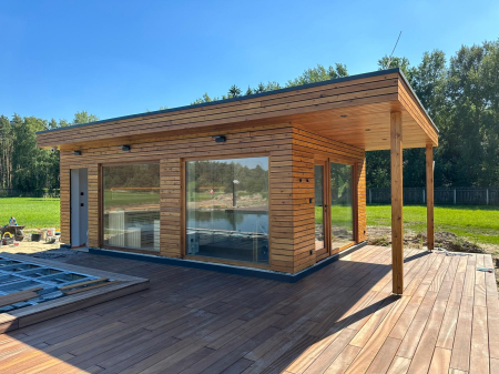 Vonkajšia sauna s odpočivárňou