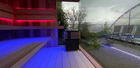 Vonkajšia presklená sauna: Luxusný relax pod holým nebom