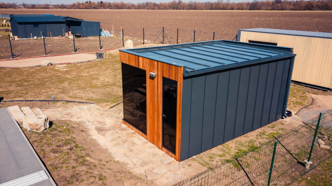 Vonkajšia sauna, Atyp Hlízov Vonkajšia sauna, Atyp Hlízov