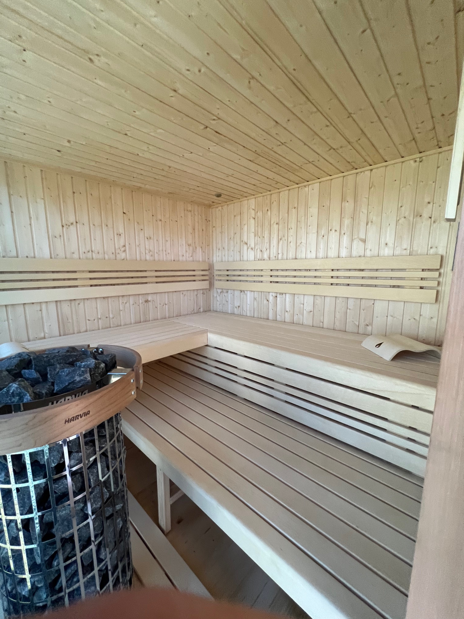 Vonkajšia sauna so sprchou a odpočivárňou Vonkajšia sauna so sprchou a odpočivárňou