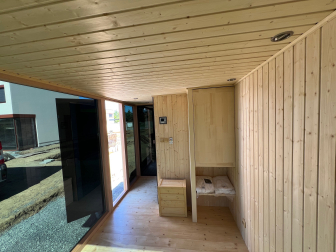 Vonkajšia sauna so sprchou a odpočivárňou Vonkajšia sauna so sprchou a odpočivárňou